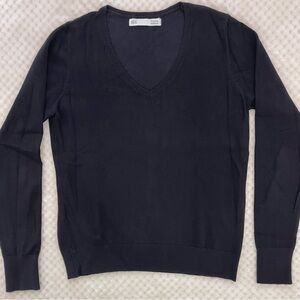 Sfera Deep Black V-Neck Sweater size M